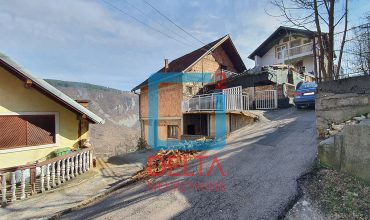 Dvospratna kuća sa lijepim pogledom, na parceli 367m2, Zmajevac / Stari Grad