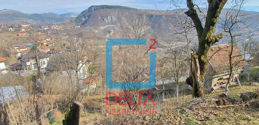 Dvospratna kuća sa lijepim pogledom, na parceli 367m2, Zmajevac / Stari Grad
