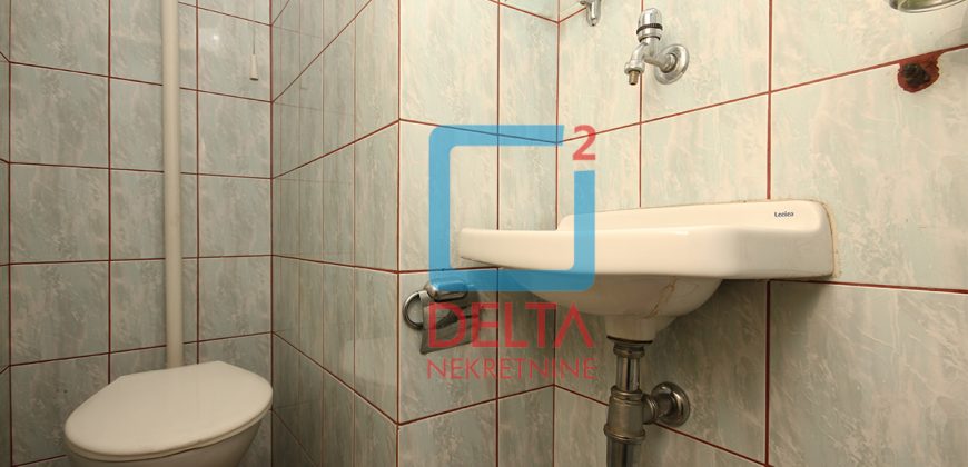 Poslovni prostor 100m2 na odličnoj lokaciji, Stari Grad