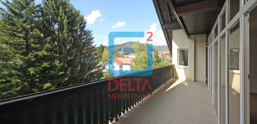 Kuća / vila na parceli 2485m², Hotonj, Vogošća, Sarajevo