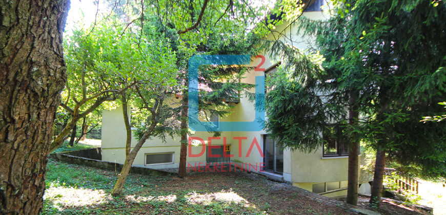 Kuća / vila na parceli 2485m², Hotonj, Vogošća, Sarajevo