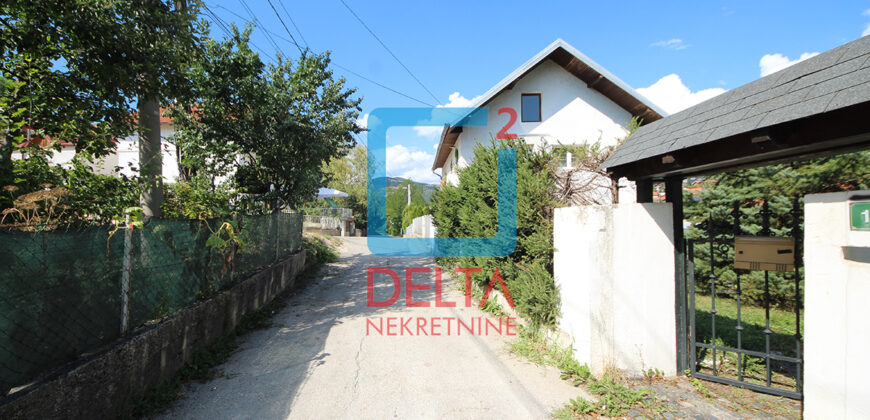 Kuća / vila na parceli 2485m², Hotonj, Vogošća, Sarajevo