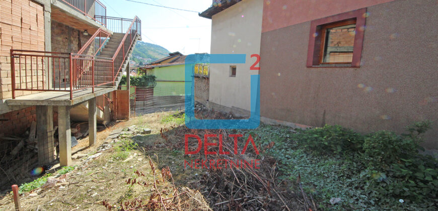 Zemljište / parcela površine 394 m², Mihrivode, Stari Grad