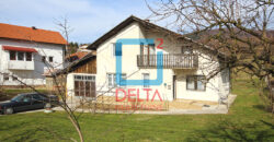 Kuća 180 m² nas parceli od 1370m², Pazarić, Hadžići