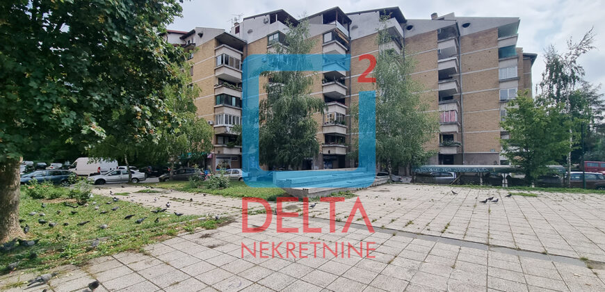 Poslovni prostor / 82m2 / Dobrinja / Novi Grad