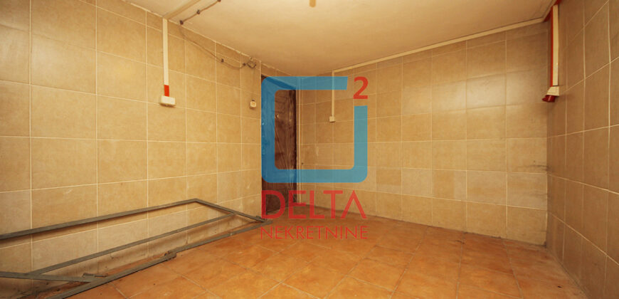 Poslovni prostor / 82m2 / Dobrinja / Novi Grad