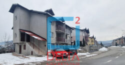 Kuća / 330m2 / parking / Lukavica
