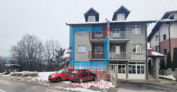 Kuća / 330m2 / parking / Lukavica