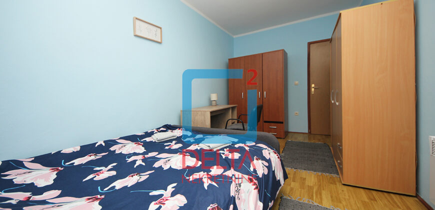 Kuća / 330m2 / parking / Lukavica