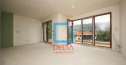Petosoban stan / 120m2 / Logavina / Stari Grad