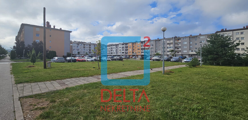 Četverosoban stan / 2.sprat / Lukavica