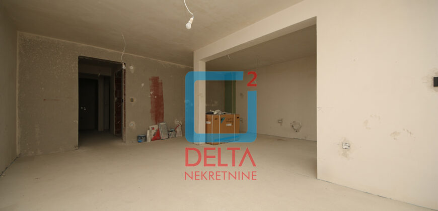 Trosoban stan / 1. sprat / 78m2 / Logavina / Stari Grad