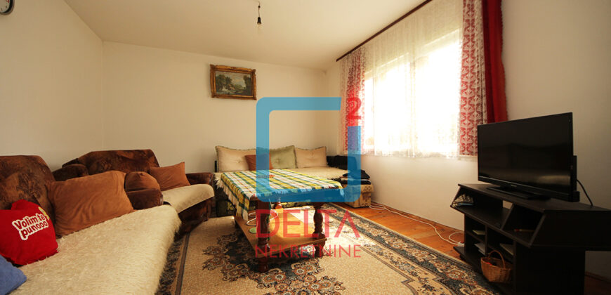 Kuća 76m2 / okućnica 6724m2 / Podgrab / Prača