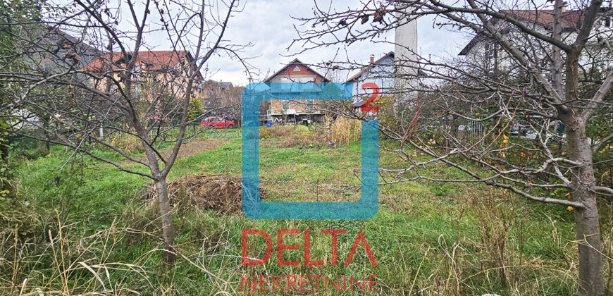Kuća / parcela 1080m2 / Osjek / Ilidža