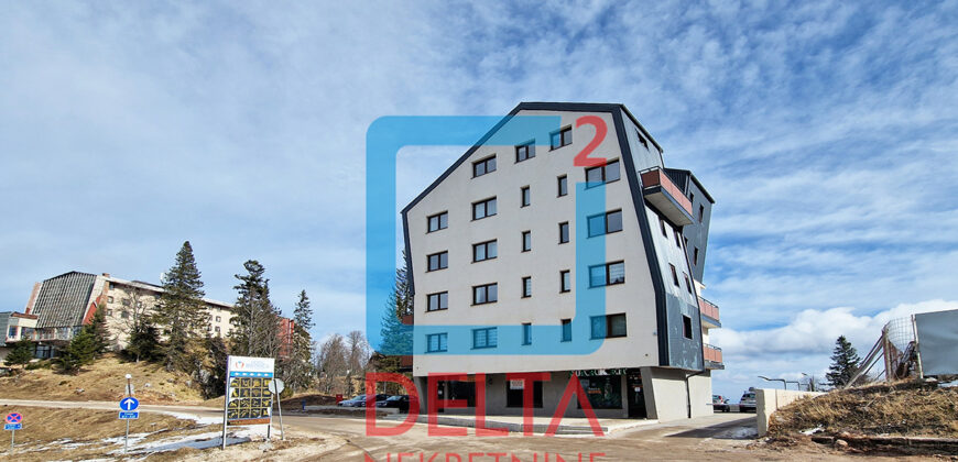 Namješten dvosoban apartman sa parkingom i skijašnicom / Jahorina