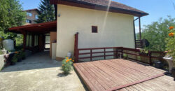 Dvospratna kuća sa garažom na parceli 2.120m2 / Lukavica / Istočno Sarajevo