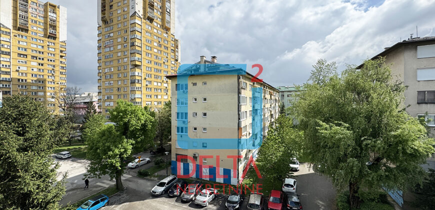 Adaptiran dvosoban stan /39 m2 / Grbavica
