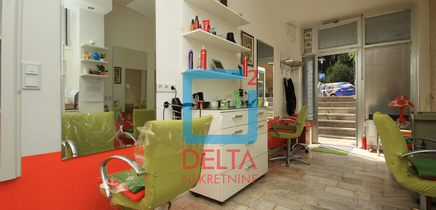 Poslovni prostor – opremljen frizerski salon – 20m2