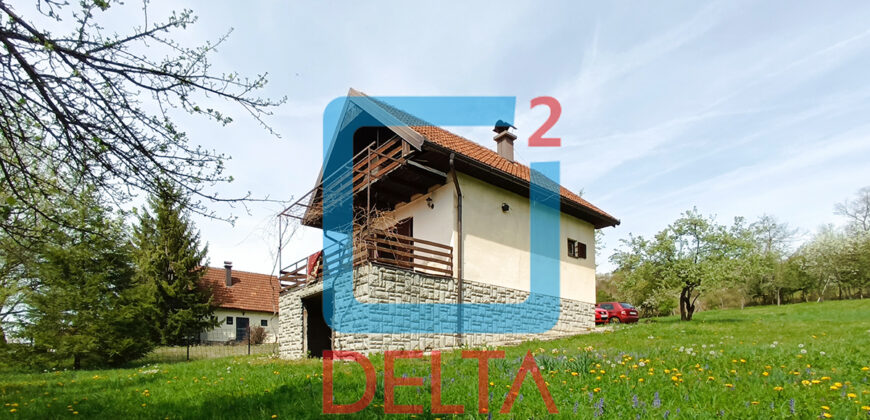 Vikendica / kuća na parceli 2700m2 / Draževići / Kiseljak