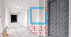 Dvosoban stan sa prostranom terasom od 39m2 / Dobrinja / Aerodromsko