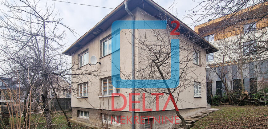 Dvospratna kuća 142m2 / na parceli 385m2 / Logavina / Stari Grad