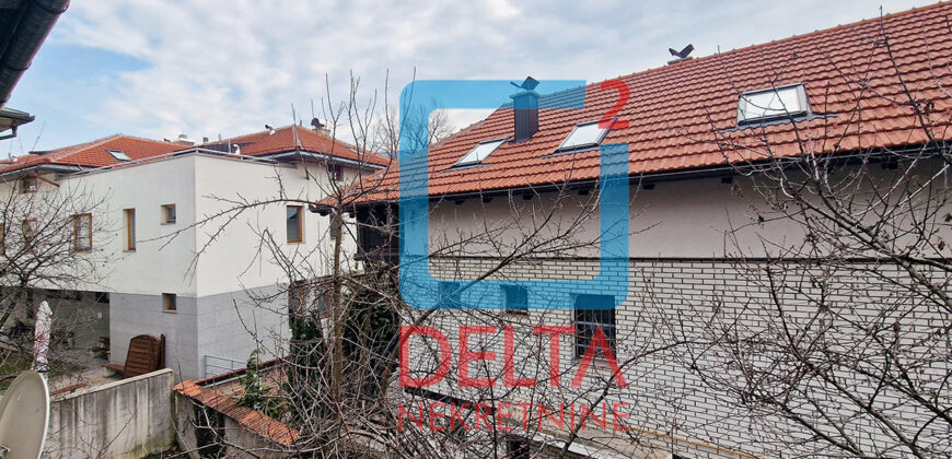 Dvospratna kuća 142m2 / na parceli 385m2 / Logavina / Stari Grad