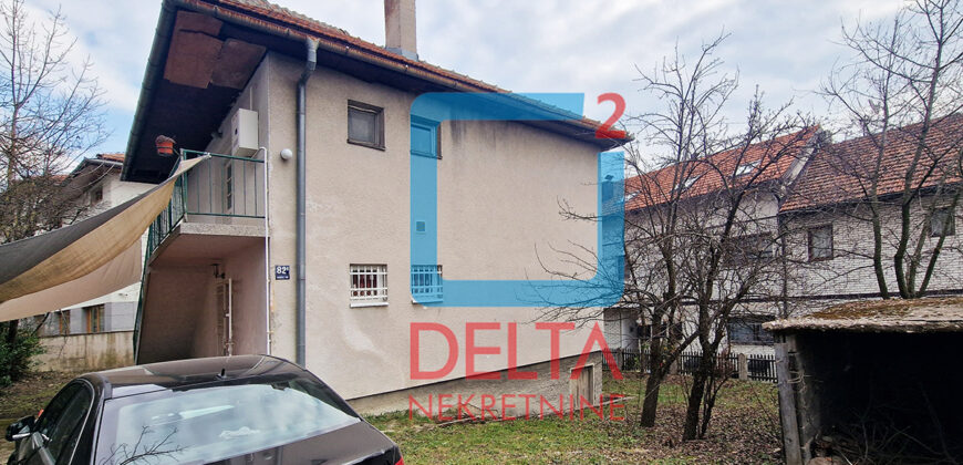 Dvospratna kuća 142m2 / na parceli 385m2 / Logavina / Stari Grad