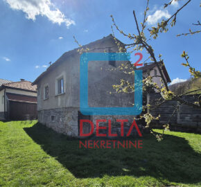 Kuća / Vikendica 72m2 / 3. parcele / Potkraj, Kiseljak