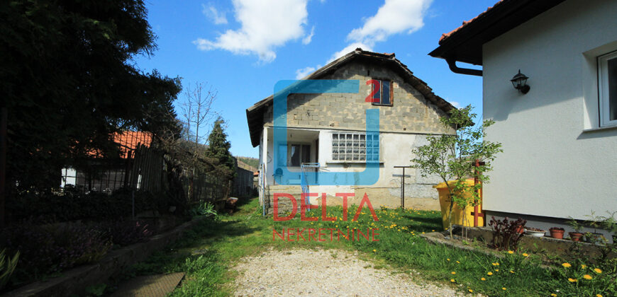 Kuća / Vikendica 72m2 / 3. parcele / Potkraj, Kiseljak