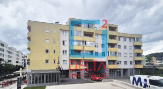 Luksuzno opremljen četverosoban stan 93m2 / Istočno Sarajevo / Dabrobosanska