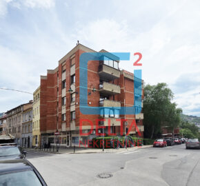 Četverosoban stan / 3.sprat / Džidžikovac / Mejtaš / Centar