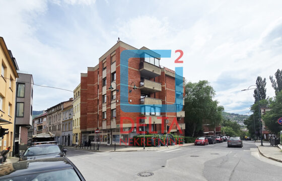 Četverosoban stan / 3.sprat / Džidžikovac / Mejtaš / Centar