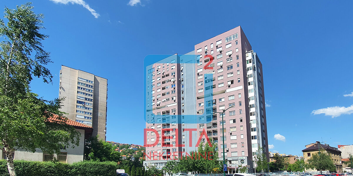Luksuzan penthouse četverosoban stan/153m2/ Dolac Malta/Socijalno