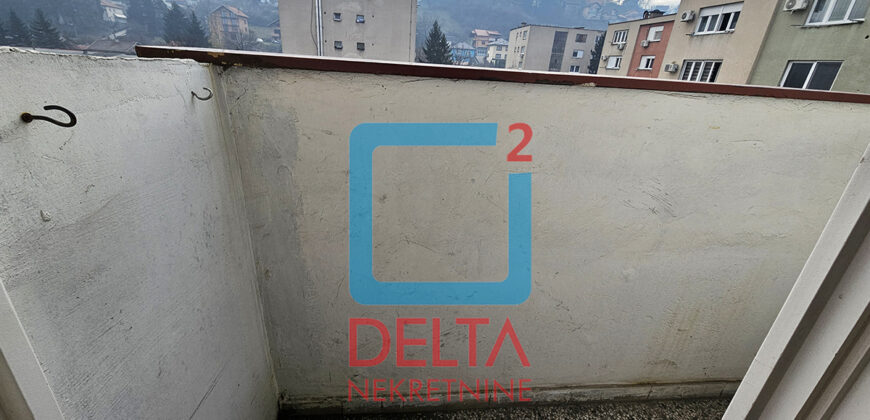 Praktičan trosoban stan / 4.sprat / Švrakino selo / Novi Grad