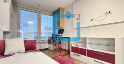 Luksuzan penthouse četverosoban stan/153m2/ Dolac Malta/Socijalno
