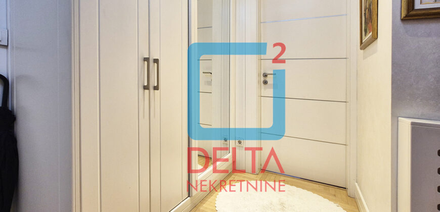 Luksuzan penthouse četverosoban stan/153m2/ Dolac Malta/Socijalno