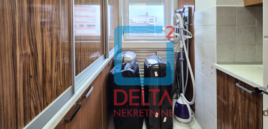 Luksuzan penthouse četverosoban stan/153m2/ Dolac Malta/Socijalno
