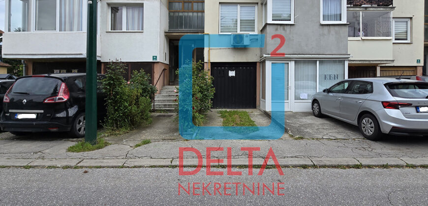 Garaža / Dobrinja / Aerodromsko / Novi Grad
