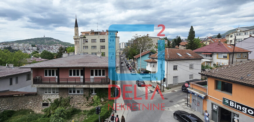 Četverosoban stan / 3.sprat / Džidžikovac / Mejtaš / Centar