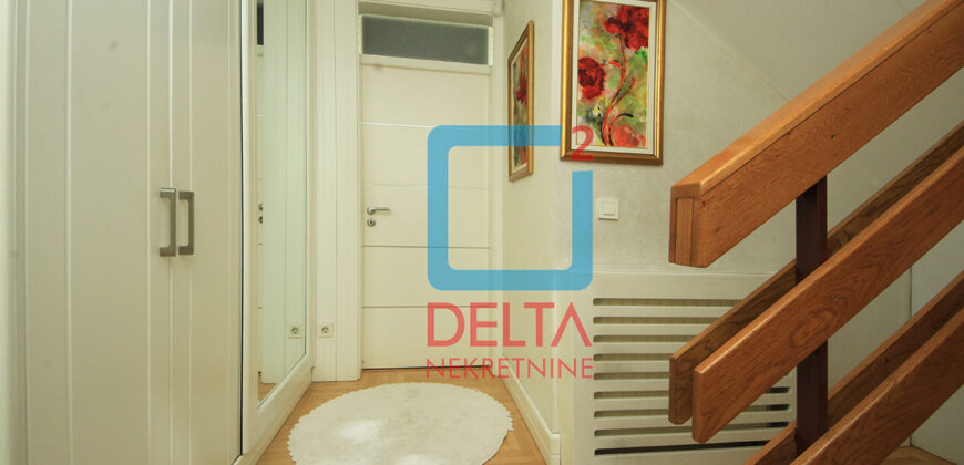 Luksuzan penthouse četverosoban stan/153m2/ Dolac Malta/Socijalno
