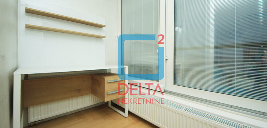 Luksuzan penthouse četverosoban stan/153m2/ Dolac Malta/Socijalno