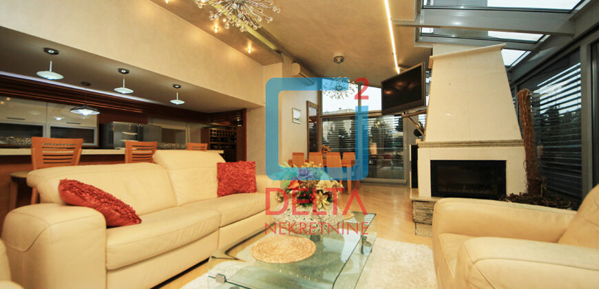 Luksuzan penthouse četverosoban stan/153m2/ Dolac Malta/Socijalno