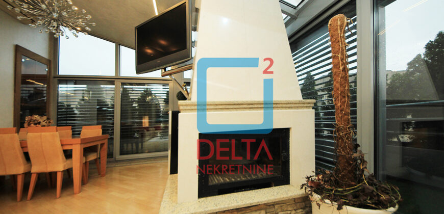 Luksuzan penthouse četverosoban stan/153m2/ Dolac Malta/Socijalno