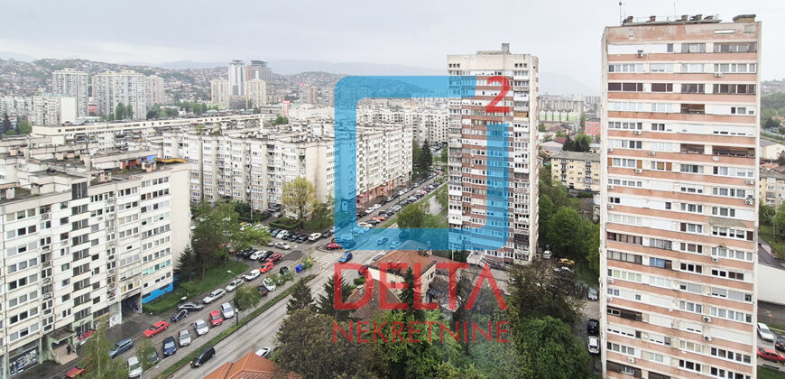 Luksuzan penthouse četverosoban stan/153m2/ Dolac Malta/Socijalno