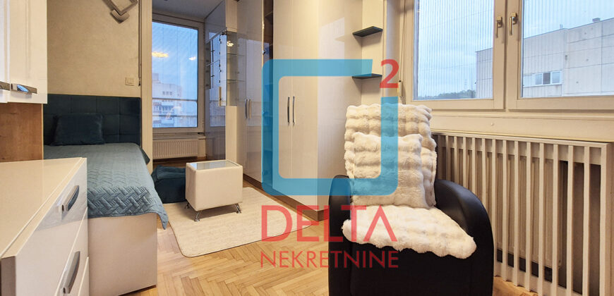 Luksuzan penthouse četverosoban stan/153m2/ Dolac Malta/Socijalno