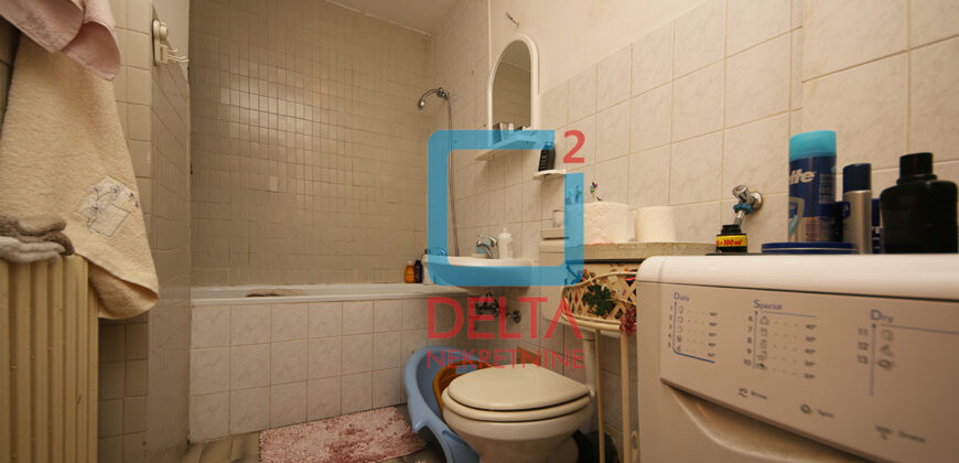 Adaptiran trosoban stan / 74m2 / dva balkona / Dobrinja