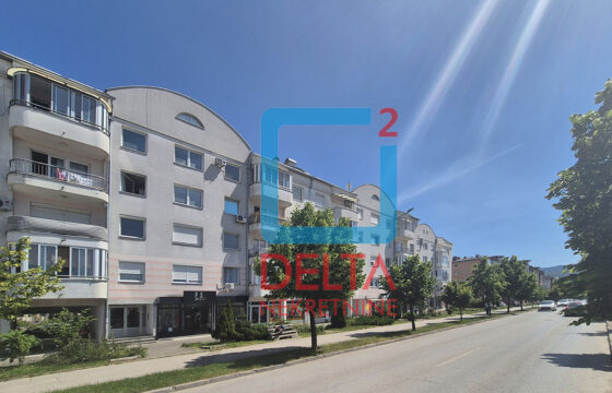 Dvosoban(opcija trosoban) stan Istočno Sarajevo / Garaža 16,5m2