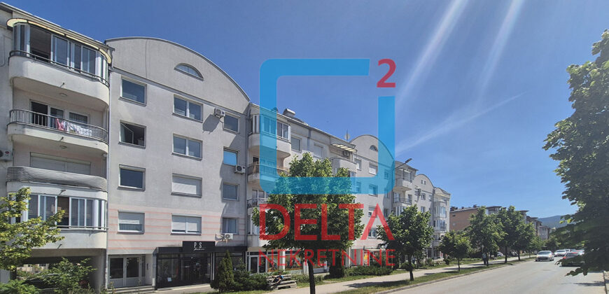 Dvosoban(opcija trosoban) stan Istočno Sarajevo / Garaža 16,5m2
