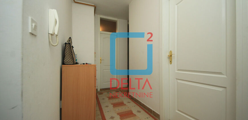 Dvosoban(opcija trosoban) stan Istočno Sarajevo / Garaža 16,5m2